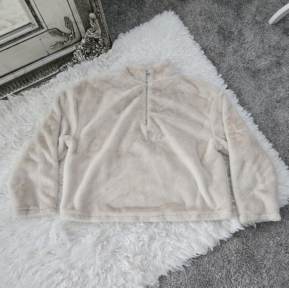 A New Day Women's Half Zip-Up Faux Furfleece Sweatshirt. Size medium. Worn once. - Picture 1 of 7